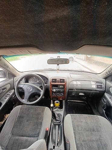 Mazda: Mazda 626: 1997 г., 1.8 л, Механика, Бензин, Седан — 4