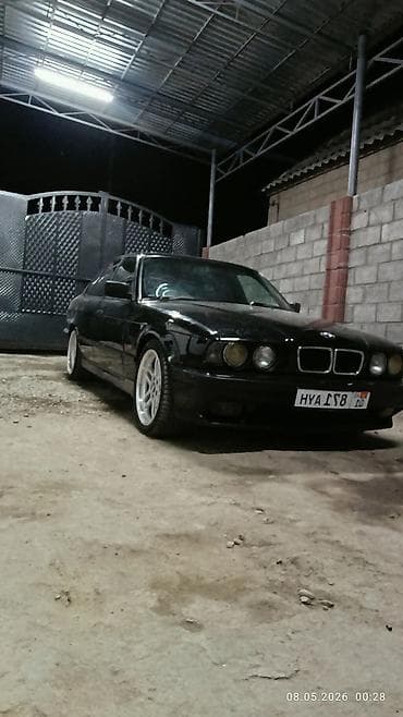 BMW: BMW 5 series: 1994 г., 2.5 л, Кол менен иштөөчү, Бензин, Седан — 1