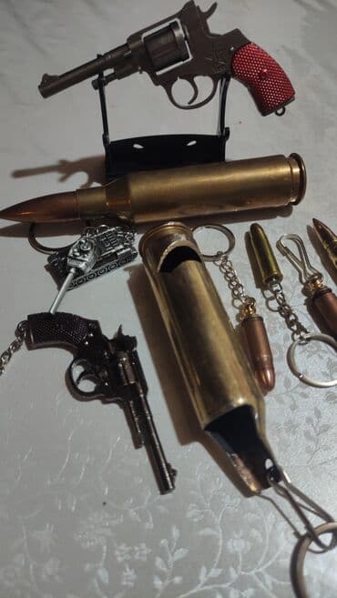 эксклюзивные свадебные пригласительные: Брелок патрон АК-47 Брелок патрон пистолета Маузер Брелок патрон — 3