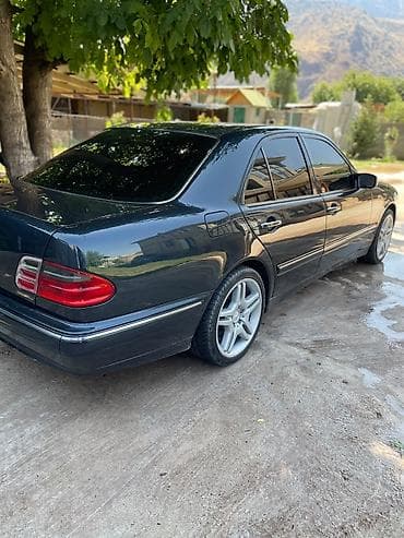 Mercedes-Benz E-Class: 2001 г., 3.2 л, Автомат, Седан — 1