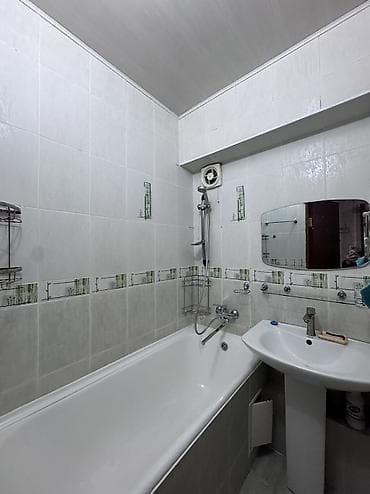 одно комнатный квартира бишкек: 3 комнаты, 58 м², Индивидуалка, 5 этаж, Евроремонт — 10