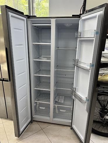 mini refrigerator: Холодильники серого/нержавеющего цвета с нижней и боковой компоновкой — 4
