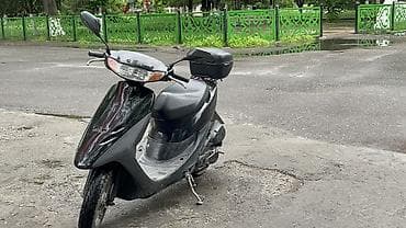 Тип скутера Honda, 50 куб. см, Бензин