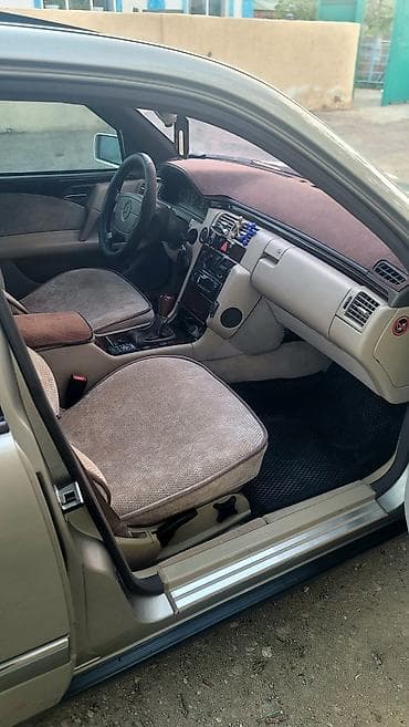 сиденья салон на мерседес 124: Mercedes-Benz E-Class: 1996 г., 2.3 л, Механика, Бензин, Седан — 10