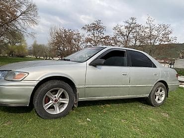 Транспорт: Toyota Camry: 2000 г., 2.2 л, Автомат, Бензин, Седан — 2
