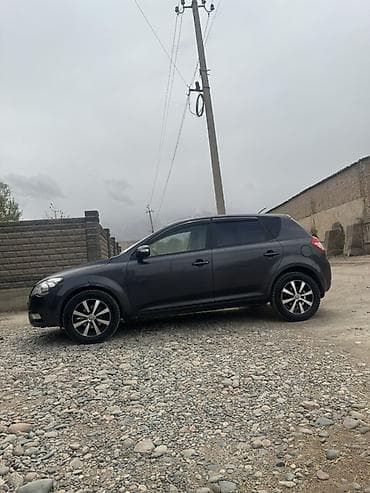 запчасти на киа бишкек фото: Kia Ceed: 2012 г., 1.6 л, Кол менен иштөөчү, Бензин, Хетчбек — 4