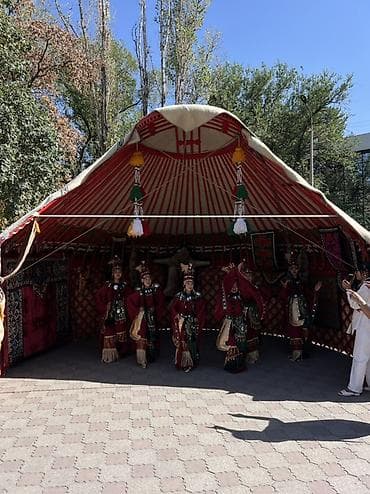 Спорт и хобби: Традиционная кочевая юрта для мероприятий и этно-декора. - — 2