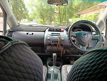 хонда истеп 1: Honda Fit: 2002 г., 1.3 л, Вариатор, Бензин, Хетчбек — 7