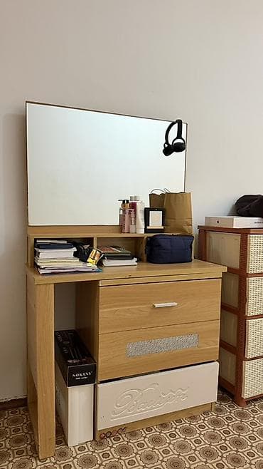 study lamp: Туалетный столик, С зеркалом, Другой материал — 1