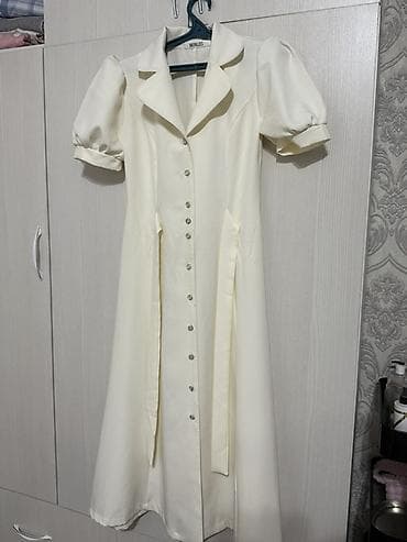 second hand: Платье-рубашка молочного цвета MONLASS. - Длина миди, расклешённый — 1