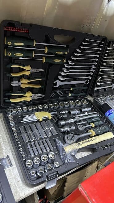 Профессиональный набор ключ. Высшего качества. Можно использовать для