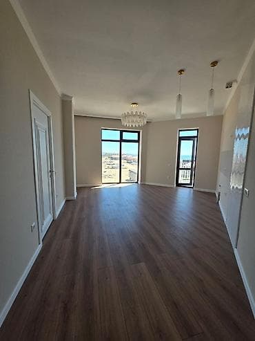срочно срочно продаю: 1 комната, 43 м², 3 этаж, Дизайнерский ремонт — 3
