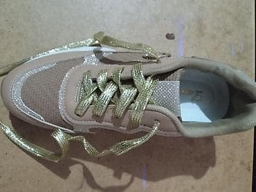 кеды цена: Продаю кроссовки женские Абсолютно новые Цвет бежево-золотой Размер 39 — 2