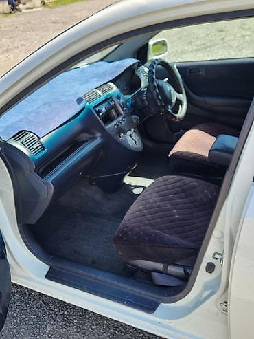 Продажа авто: Honda Civic: 2002 г., Автомат, Бензин, Хэтчбэк — 3