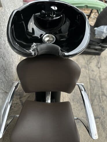 старый инструмент: Продаю парикмахерскую мойку,раковина полностью новая ;есть зеркала — 3
