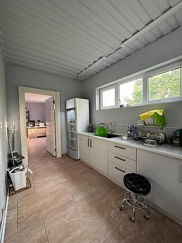 помещения под офис: Аренда офисов, 140 м², В административном здании, 1 линия, С отдельной кухней, С отдельным входом — 6
