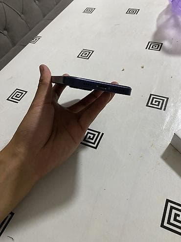 ми 10 с: IPhone Xr, Новый, 256 ГБ, Blue Titanium, Зарядное устройство, Чехол, Кабель, 100 % — 5