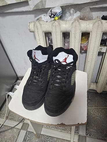 ретро 4: Кроссовки баскетбольные Air Jordan 5 (черные) - Классическая модель — 1