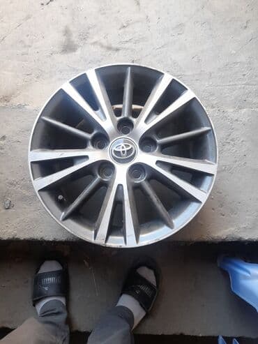 lx 470 блинчик: Литые Диски R 15 Toyota, Комплект — 3