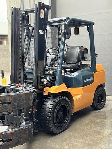 выхлоп на 124: Погрузчик, Toyota, Вилочный — 1