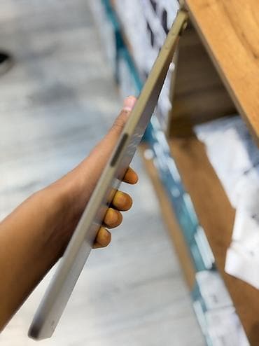 pad pro: Планшет, Apple, память 64 ГБ, 10" - 11", Wi-Fi, Б/у, Классический цвет - Серый — 3