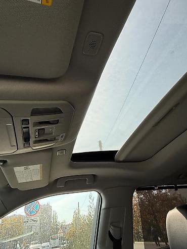 prius prim: Toyota Highlander: 2023 г., 2.5 л, Автомат, Гибрид, Внедорожник — 3