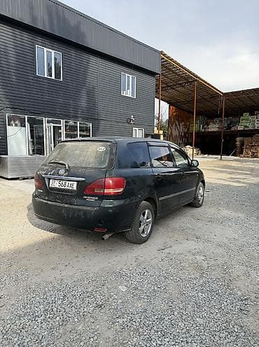 Транспорт: Toyota Ipsum: 2001 г., 2 л, Механика, Дизель, Минивэн — 4