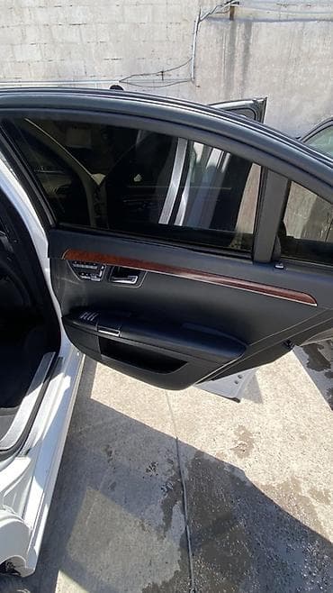 j 05: Mercedes-Benz S-Class: 2006 г., 5.5 л, Бензин, Седан — 10