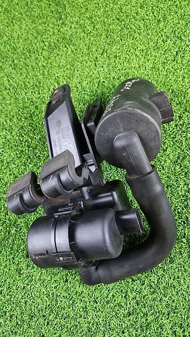 вентиляционный клапан: Бачок BMW 2004 г., Б/у, Оригинал, Германия — 1