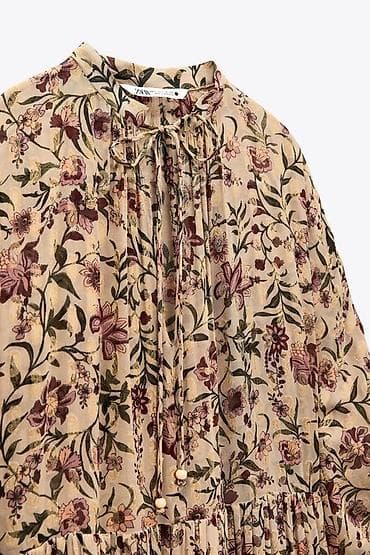 ботильены: Бежевое ярусное длинное платье Zara с цветочным принтом и золотистыми — 2