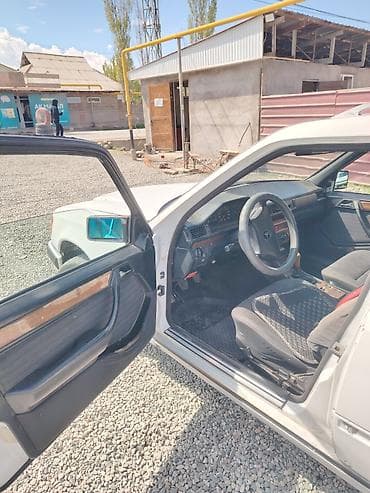 продаю жилой вагон: Mercedes-Benz W124: 1991 г., 3 л, Ручные, Дизель, Универсал — 4