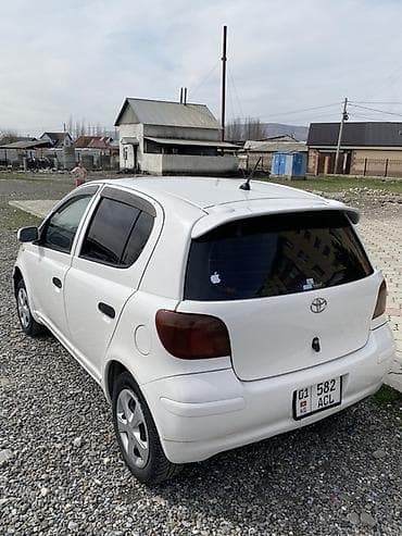 Toyota Vitz: 2003 г., 1 л, Автомат, Бензин, Хэтчбэк