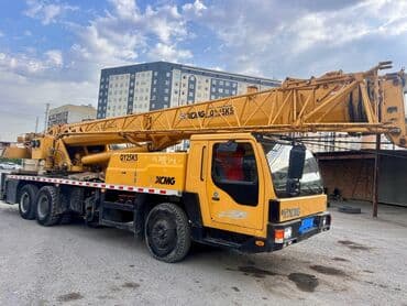 runx alex: Автокран, XCMG, 2012 г., от 30 м — 5