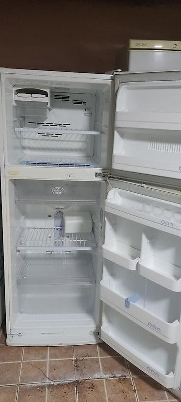 быу холодилник: Холодильник Indesit, Двухкамерный — 10