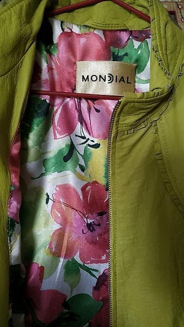 Продаю кожанную куртку женскую (Турция), эксклюзивная модель, размер — 3