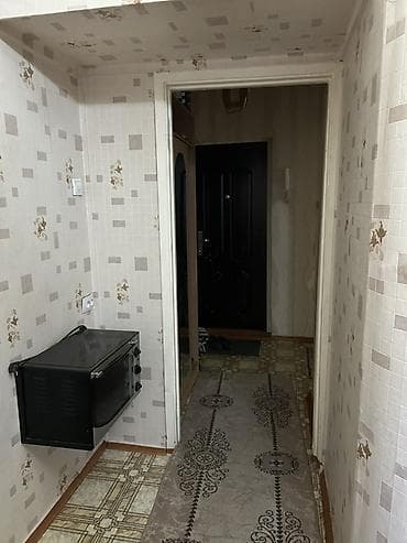 квартира с баней: 1 комната, 38 м², 105 серия, 3 этаж, Косметический ремонт — 8