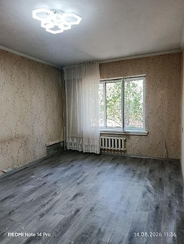 по ленинское: 1 комната, 35 м², ул. Московская / Уметалиева 105 серия, 1 этаж, Требуется ремонт — 10