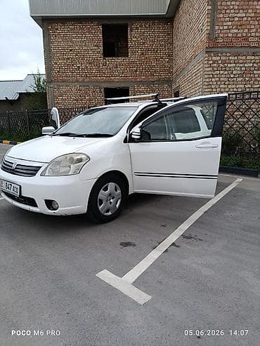 Продажа авто: Toyota Raum: 2003 г., 1.5 л, Хэтчбэк — 2