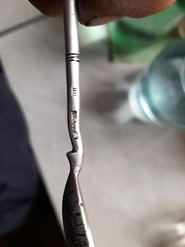 патина: Серебряная ложка с гравировкой, антикварный стиль. - Материал — 3