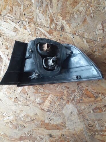 запчасти на лексус rx 330 бу в бишкеке: Задний левый стоп-сигнал Toyota 1998 г., Б/у, Оригинал, Япония — 2