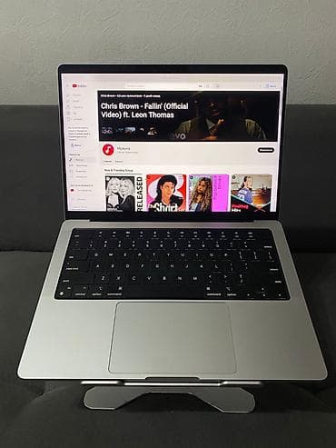 клавиатуры для ноутбуков: Игровой, Б/у, Apple M1 Pro, ОЗУ, RAM: 16 ГБ — 2