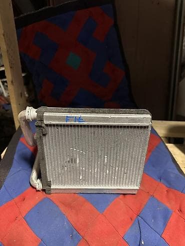 Автозапчасти: Радиатор отопителя салона (печка) для автомобиля. Honda fit — 3