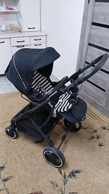 коляски с перекидной ручкой: Прогулочная коляска с реверсивным сиденьем. Основные особенности: - — 2