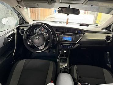машина китай: Toyota Corolla: 2015 г., 1.6 л, Автомат, Бензин, Хэтчбэк — 9