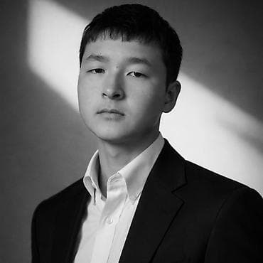 Ищу подработку после школы подойдёт любая работа мне 17 лет