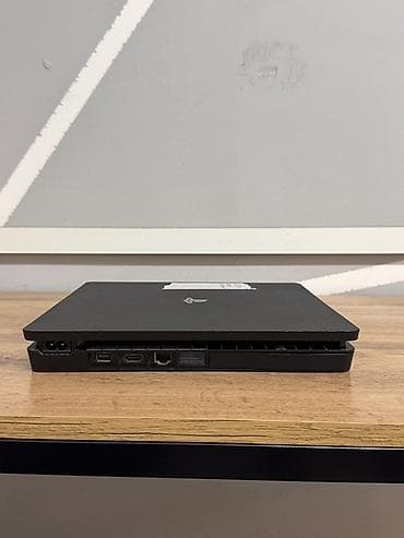 Техника и электроника: PlayStation 4 Slim + 2 геймпада DualShock 4 Комплект: - Консоль Sony — 2