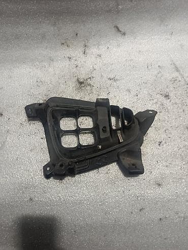 фара киа соренто: Накладка на переднюю правую фару Kia Sorento (UM, 3 поколение) - — 2