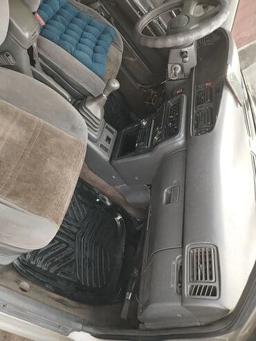 мазда 626 хечбек: Mazda 626: 1988 г., 2 л, Бензин, Хэтчбэк — 10