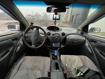 e39 540: Toyota Yaris: 1999 г., 0.1 л, Механика, Бензин, Универсал — 8