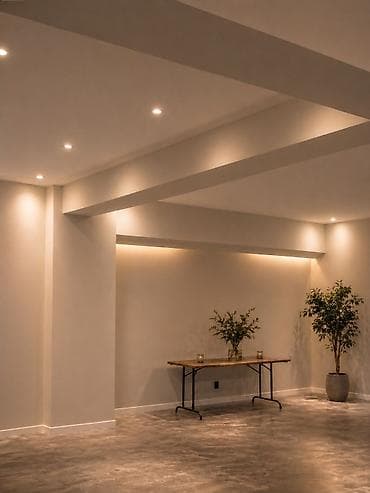 Бөлмөлөр: Сдается помещение под любой бизнес имеется 5 кабин 250кв под — 1